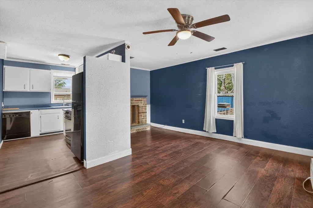 1035 Fairview Avenue Alma City MI 48801