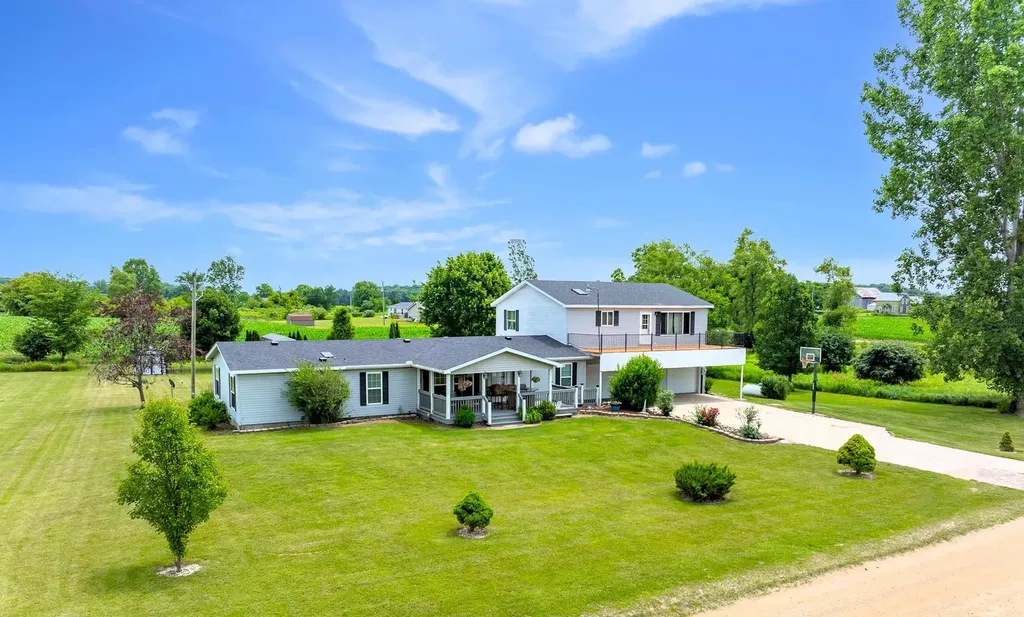 8941 S Mission Road Lincoln Township MI 48858