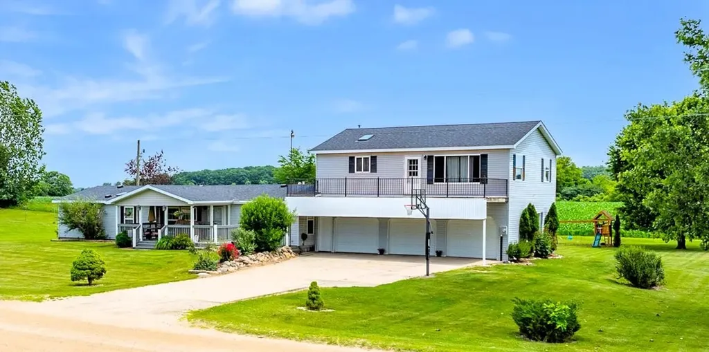 8941 S Mission Road Lincoln Township MI 48858
