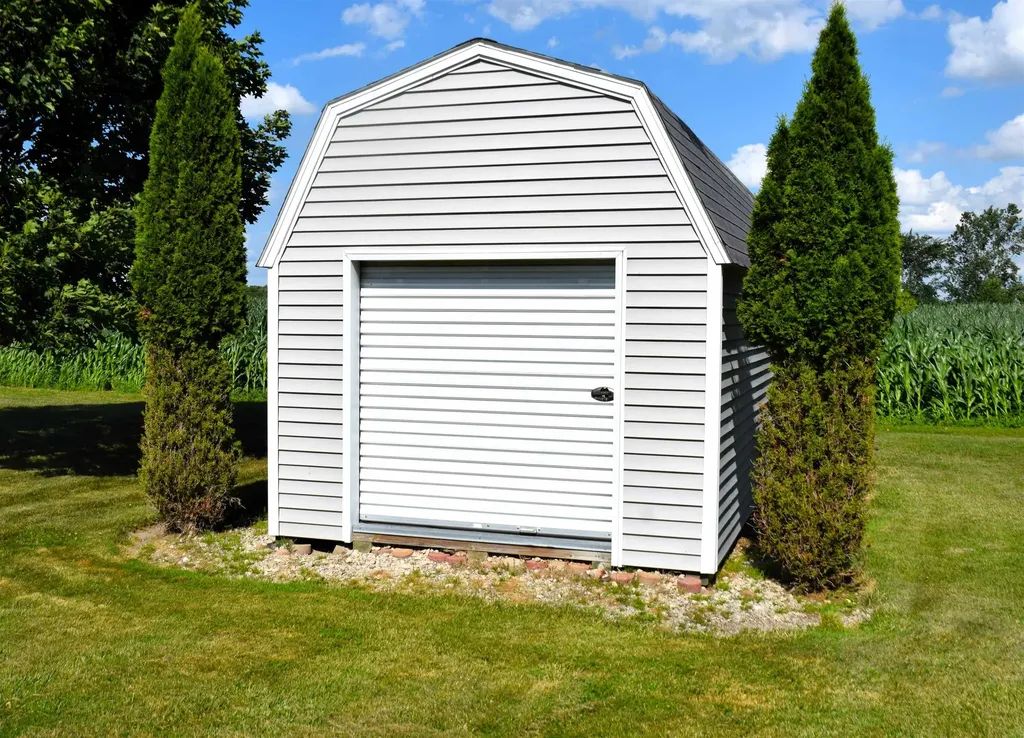 8941 S Mission Road Lincoln Township MI 48858