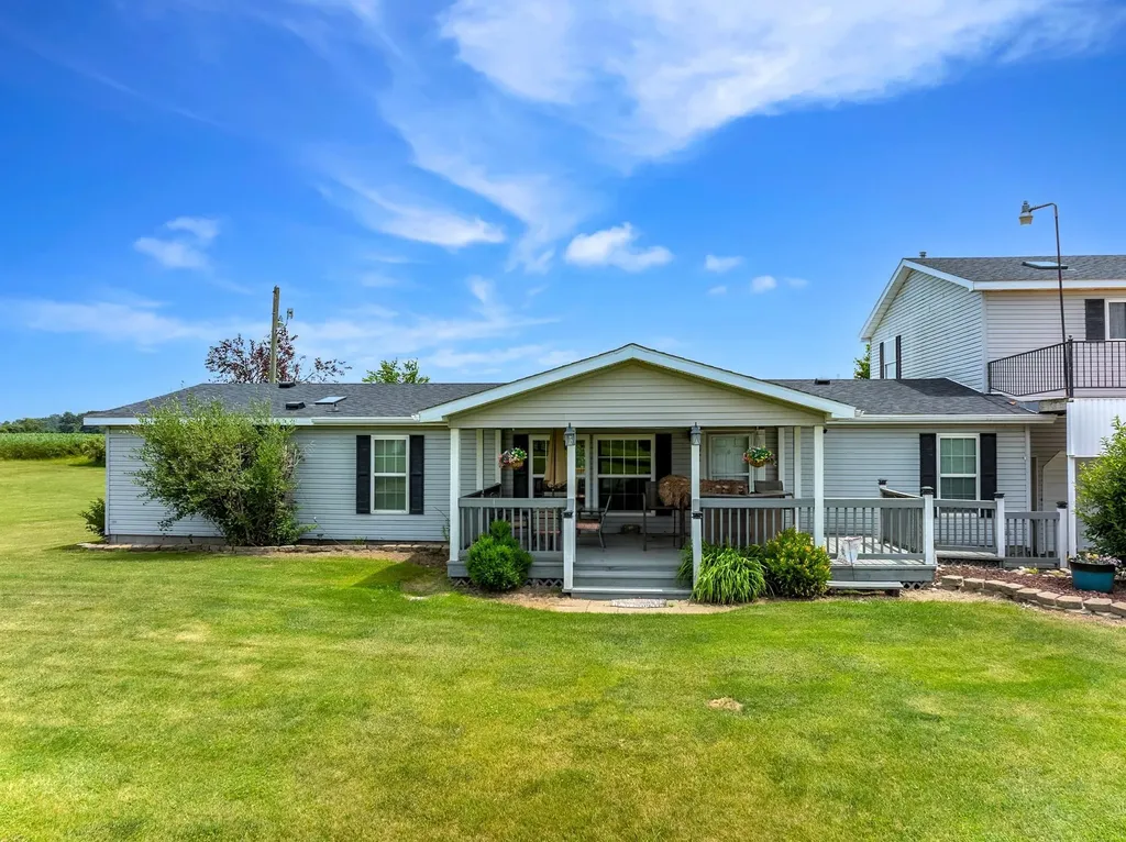 8941 S Mission Road Lincoln Township MI 48858