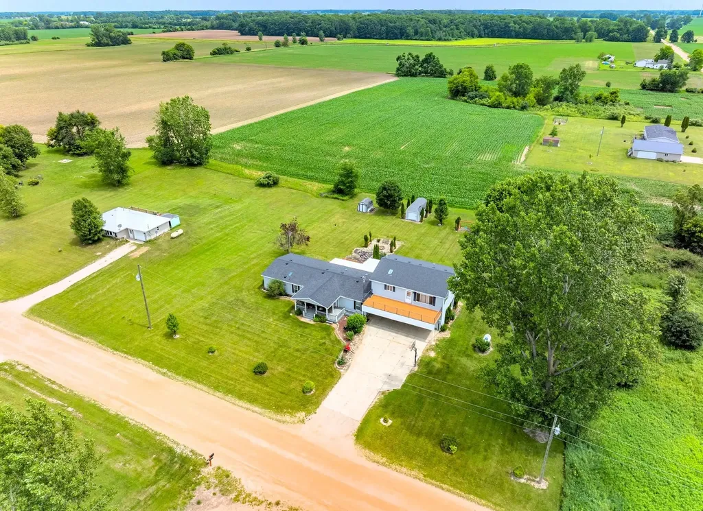 8941 S Mission Road Lincoln Township MI 48858