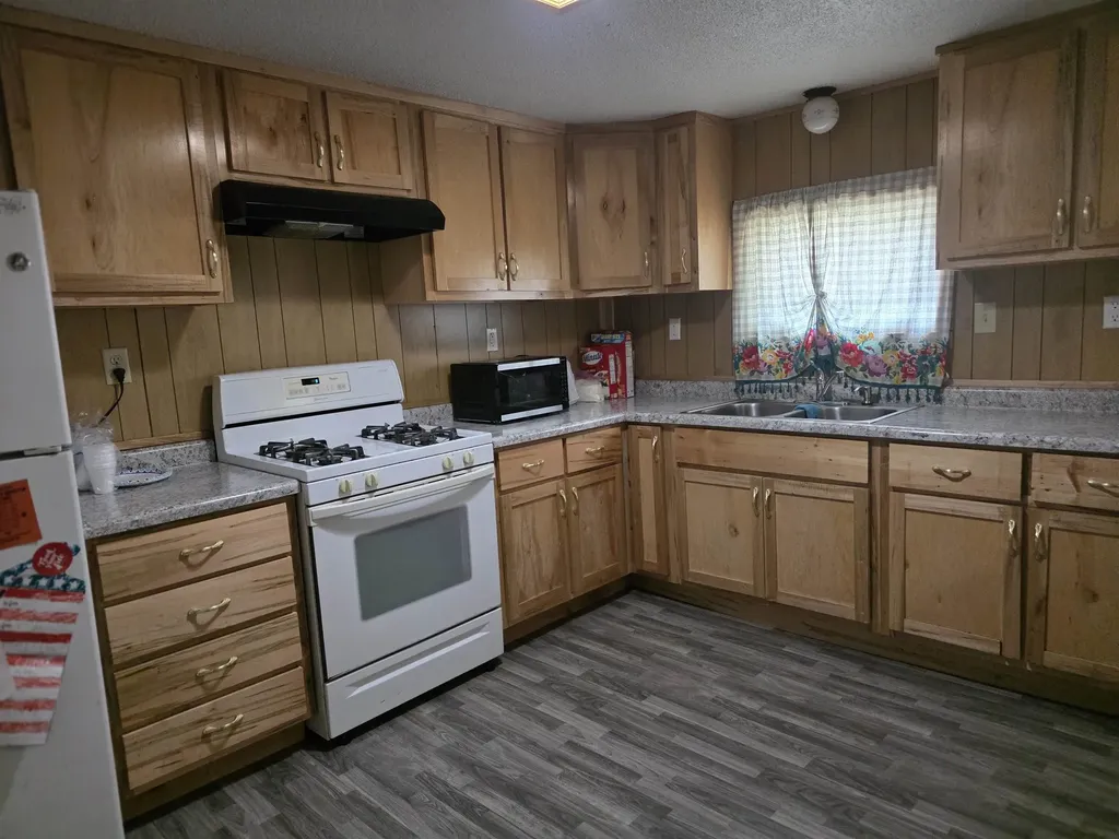 6053 NW Mill Seville Township MI 48877