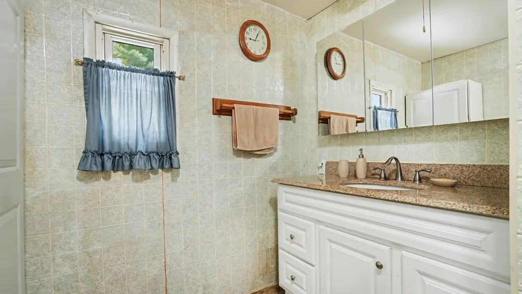 10221 E Church Road Richland Township MI 48891