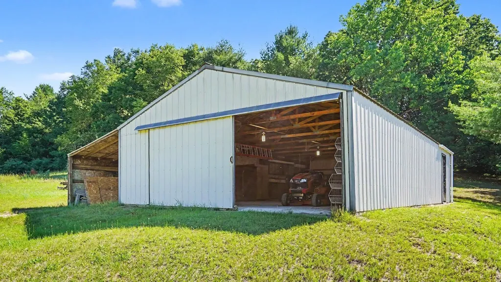 10221 E Church Road Richland Township MI 48891