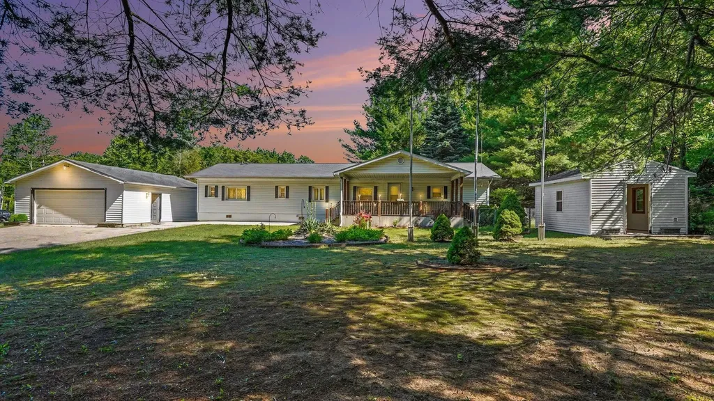 10221 E Church Road Richland Township MI 48891