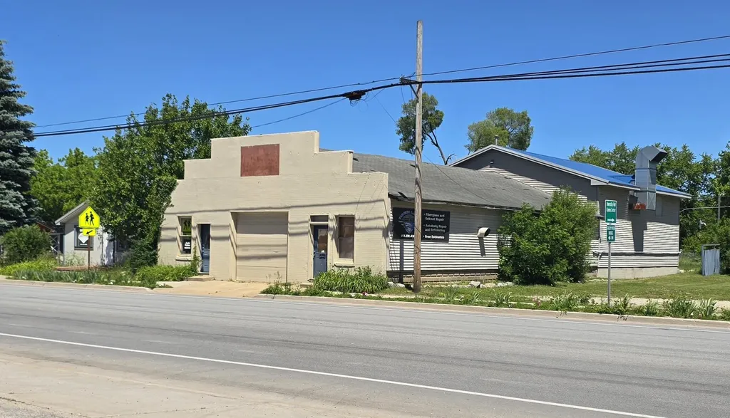8222 NW Rapid City Road Clearwater Township MI 49676