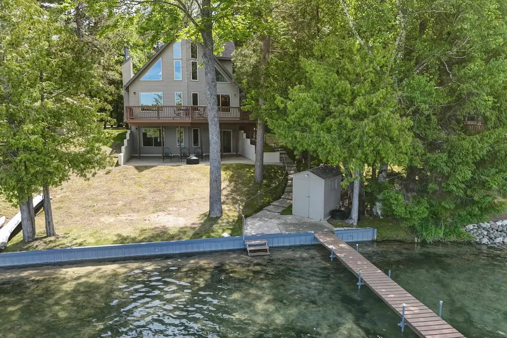 6777 Blue Lake Road, NE Kalkaska Township MI 49646