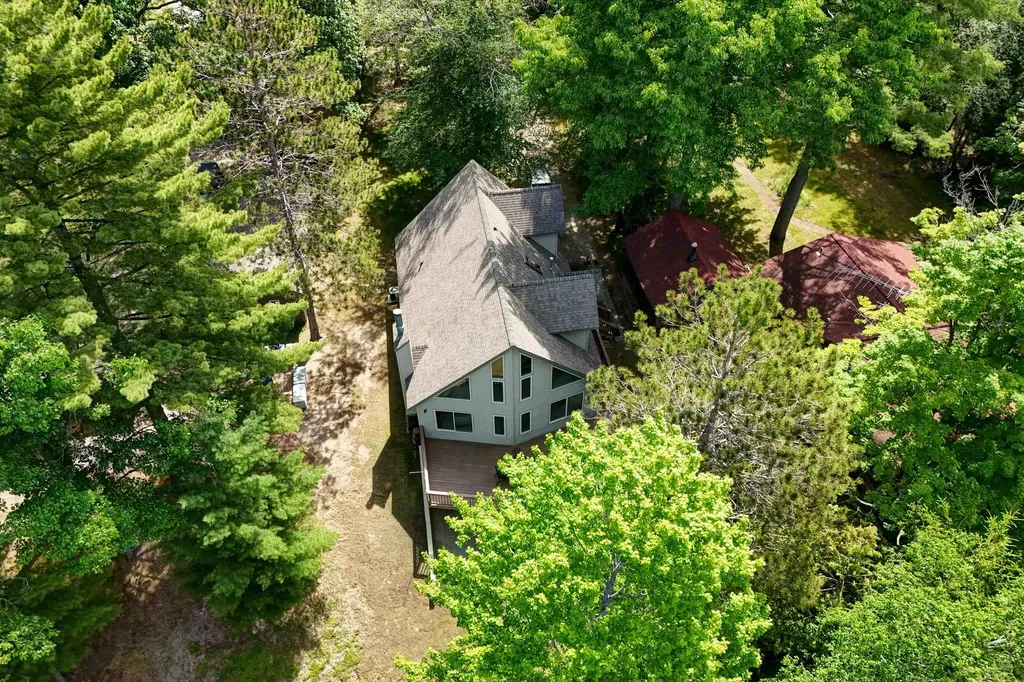 6777 Blue Lake Road, NE Kalkaska Township MI 49646