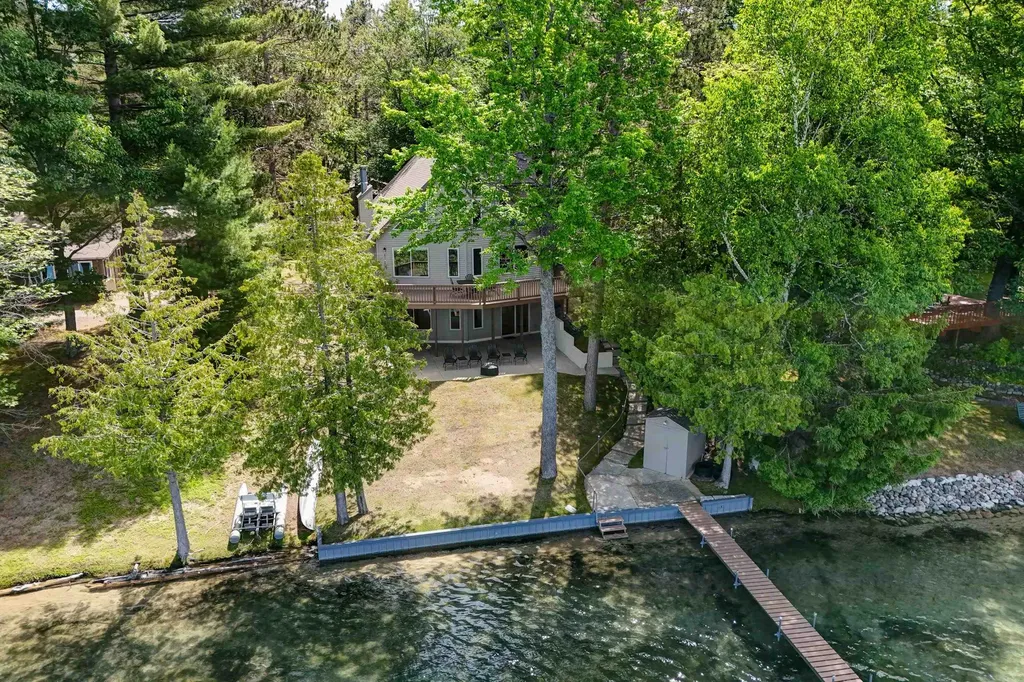 6777 Blue Lake Road, NE Kalkaska Township MI 49646