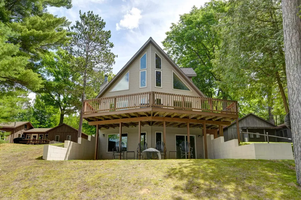 6777 Blue Lake Road, NE Kalkaska Township MI 49646