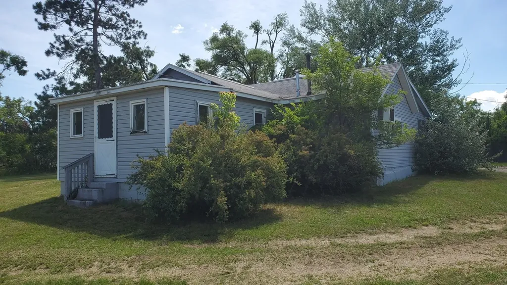 659 Prairie Street Clare City MI 48617