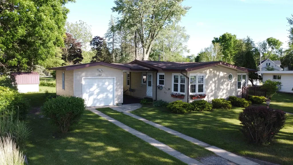 131 Riverside Drive Alma City MI 48801