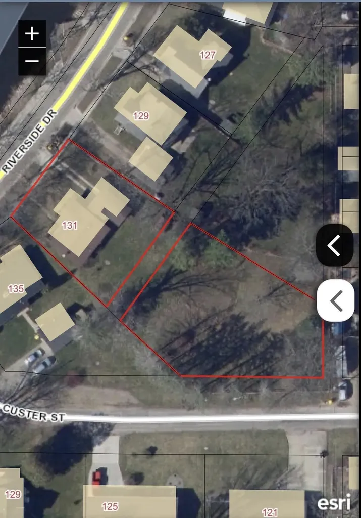 131 Riverside Drive Alma City MI 48801