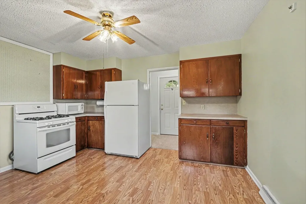 131 Riverside Drive Alma City MI 48801