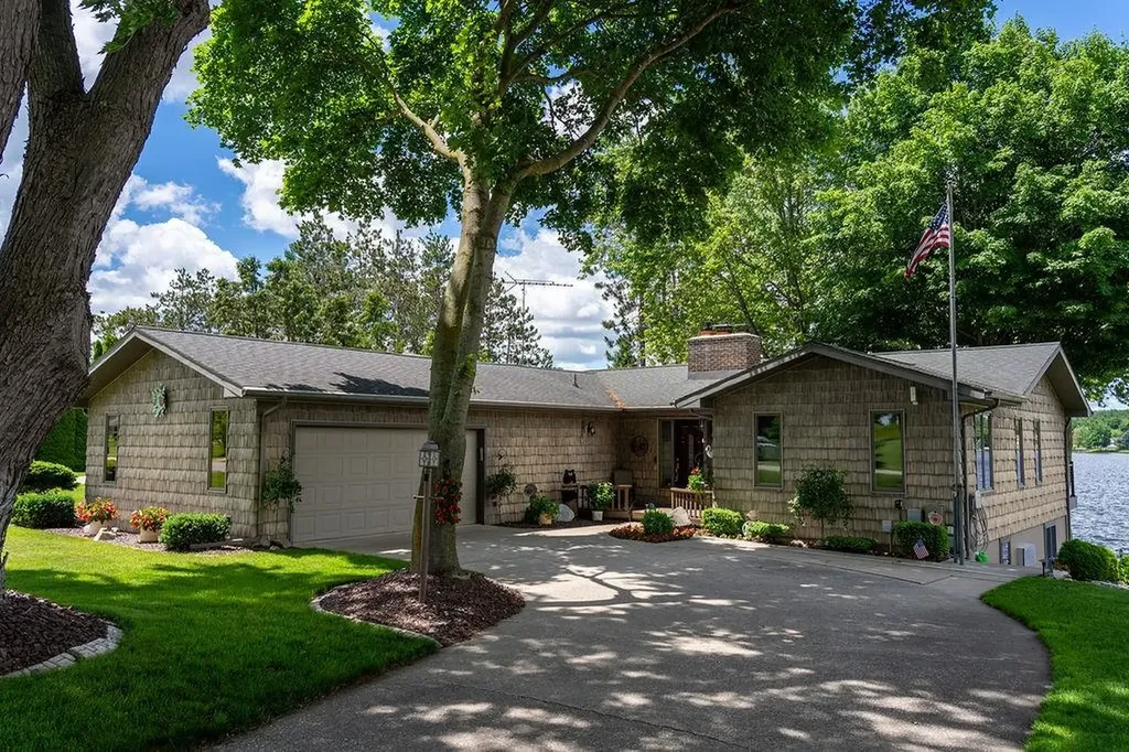 1056 Clubhouse Drive Sherman Township MI 48893