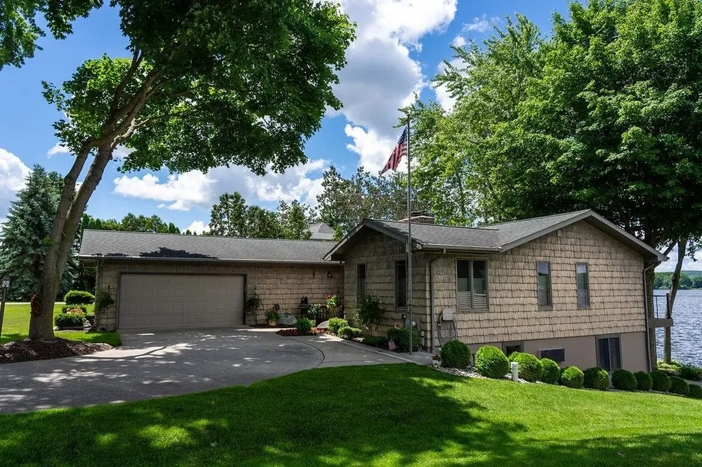 1056 Clubhouse Drive Sherman Township MI 48893