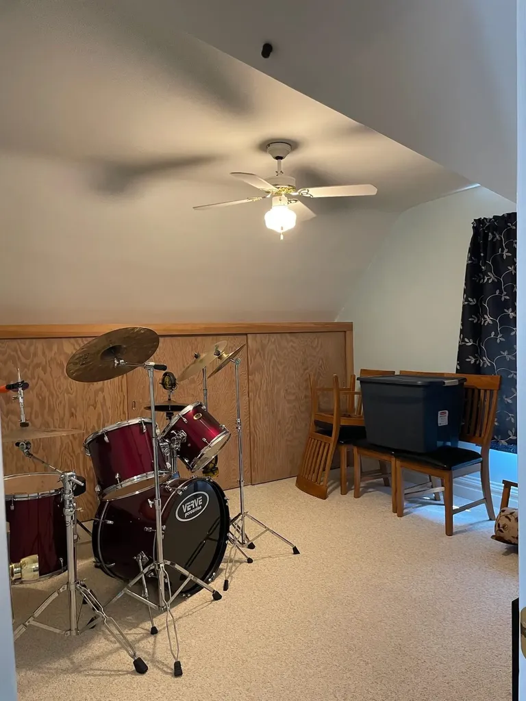 908 S Fancher Street Mt. Pleasant City MI 48858