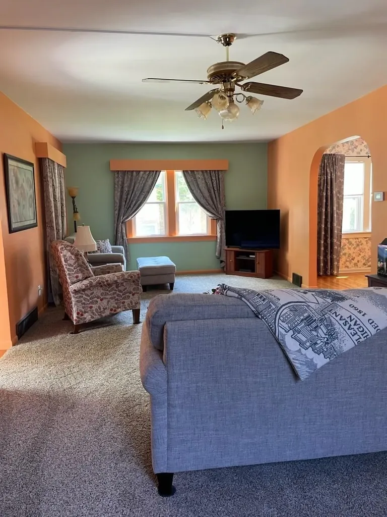 908 S Fancher Street Mt. Pleasant City MI 48858