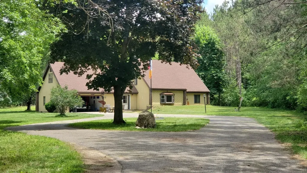 2704 W Deerfield Road Deerfield Township MI 48858