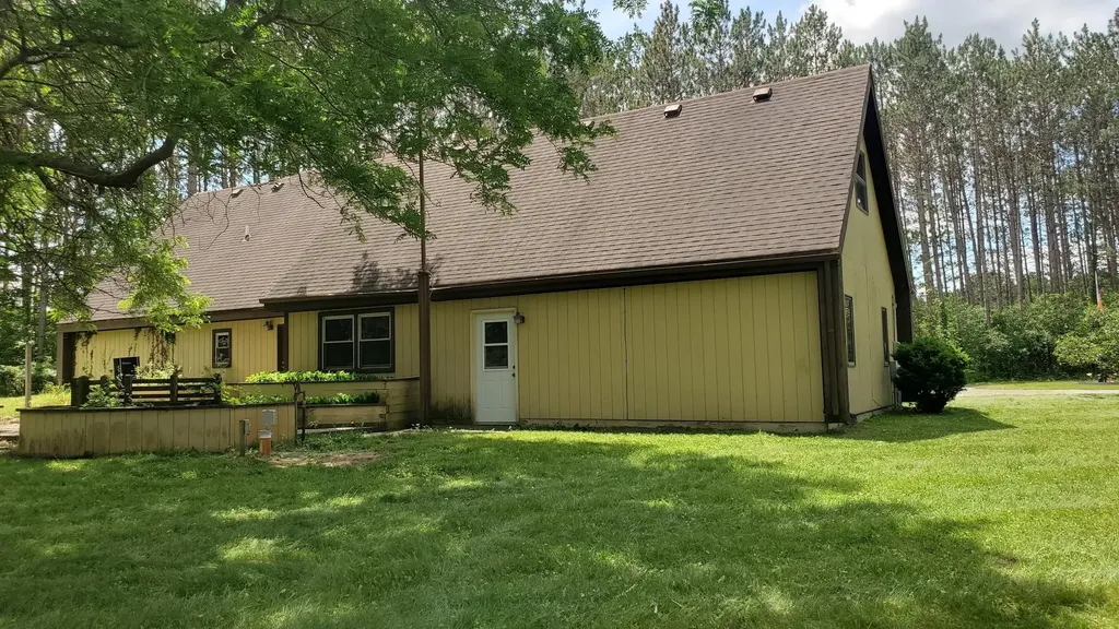 2704 W Deerfield Road Deerfield Township MI 48858