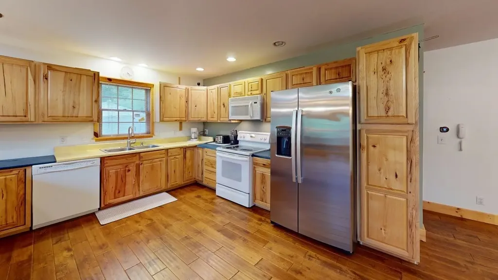 4867 E Shore Drive Clement Township MI 48610