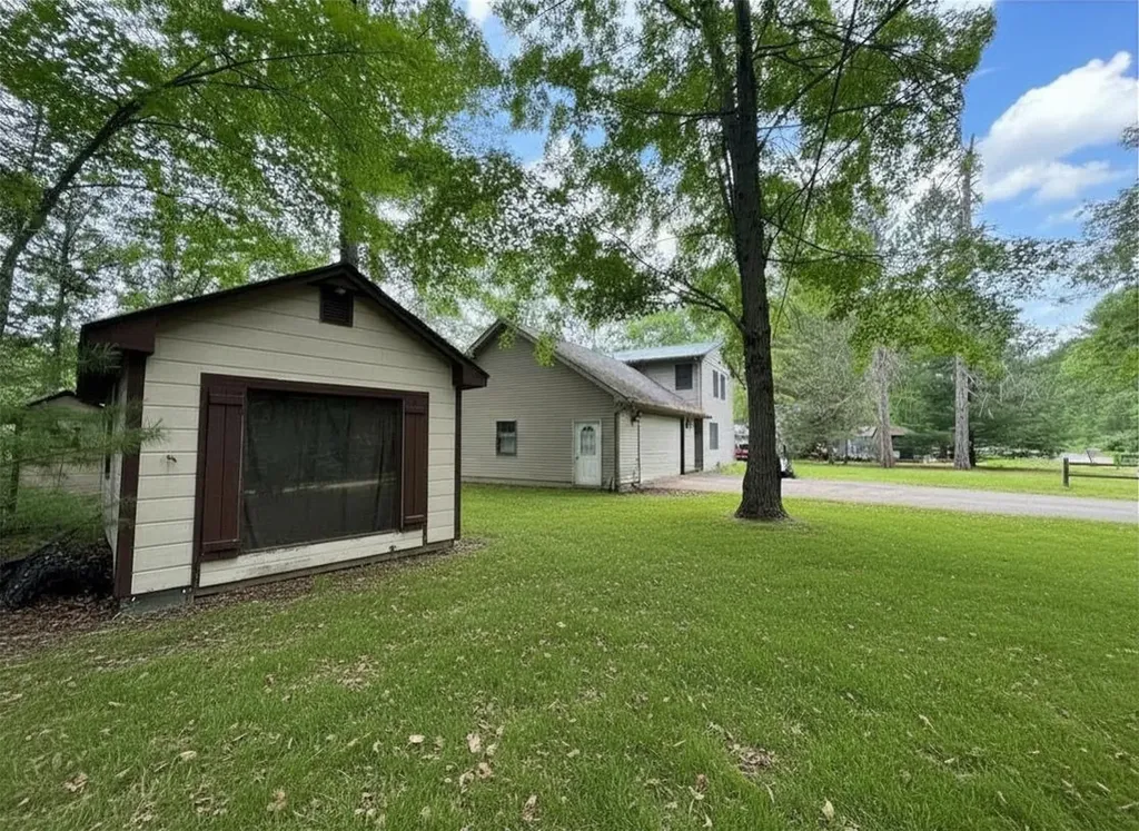 4867 E Shore Drive Clement Township MI 48610