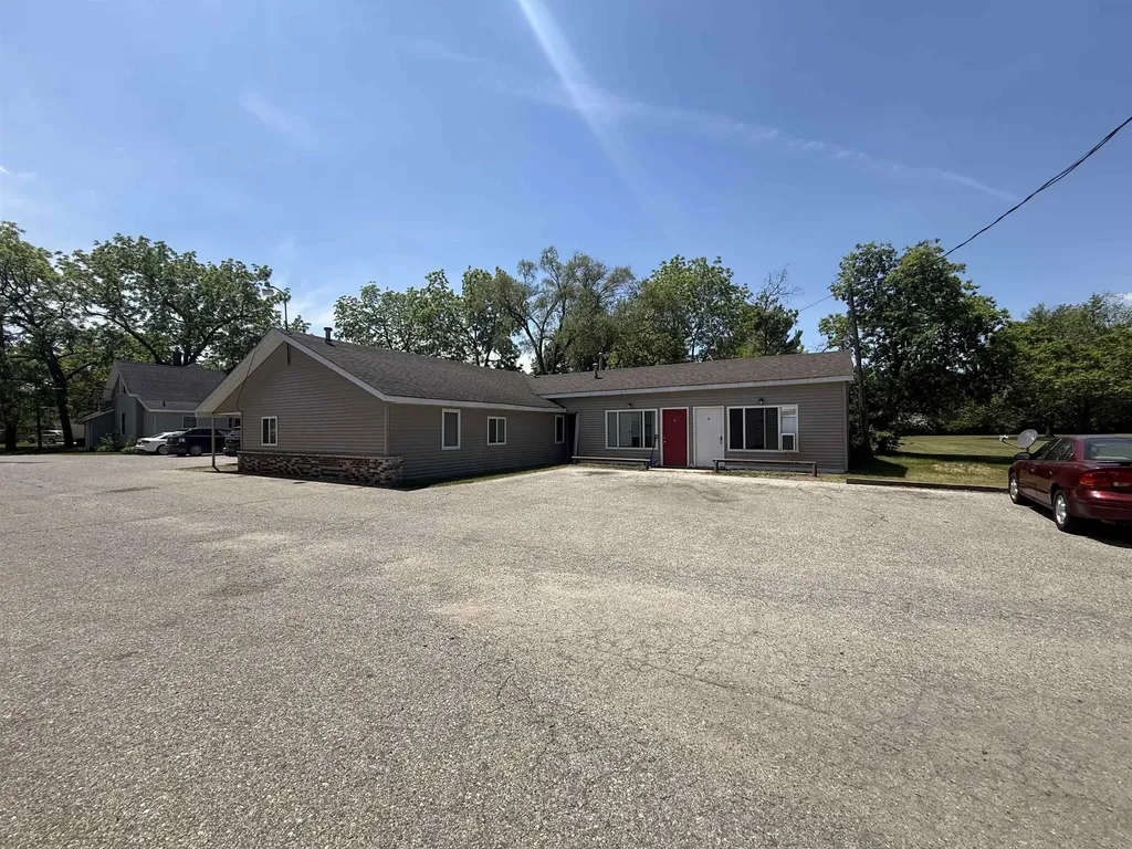 1019 E Broadway Street Mt. Pleasant City MI 48858