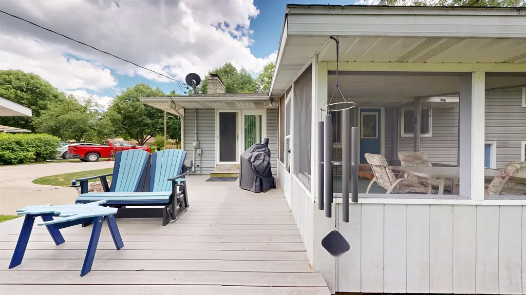 614 W Meadowbrook Midland City MI 48640