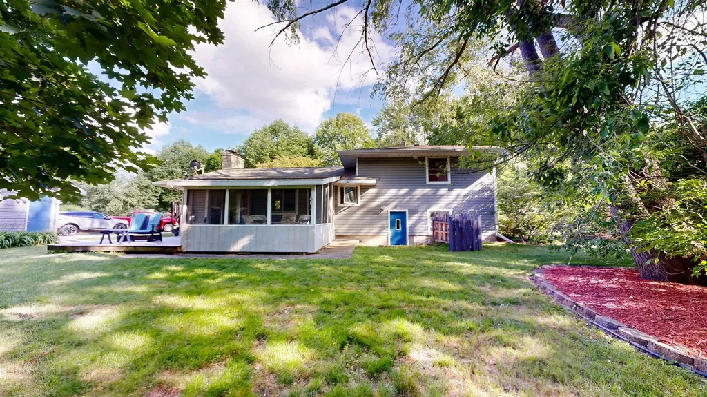 614 W Meadowbrook Midland City MI 48640