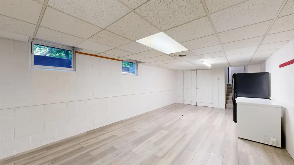 614 W Meadowbrook Midland City MI 48640
