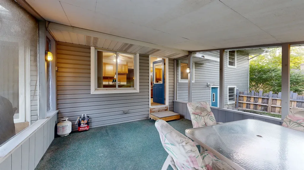 614 W Meadowbrook Midland City MI 48640