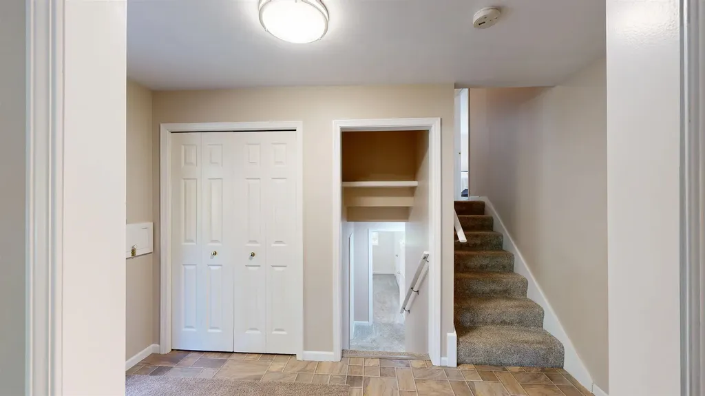 614 W Meadowbrook Midland City MI 48640