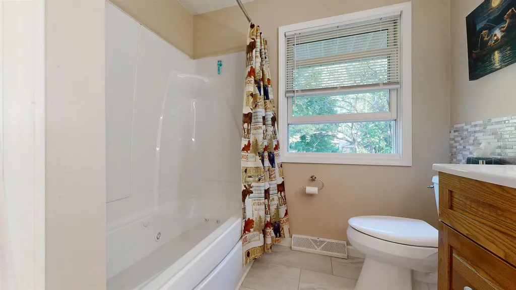 614 W Meadowbrook Midland City MI 48640