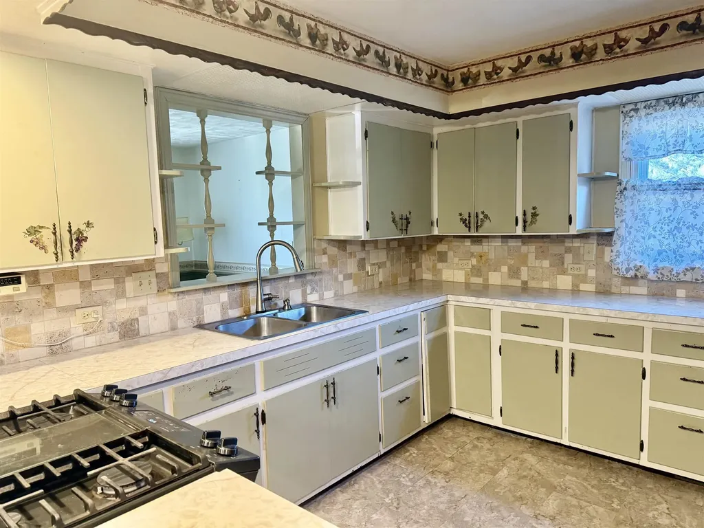 7873 S Rich Road Fulton Township MI 48856