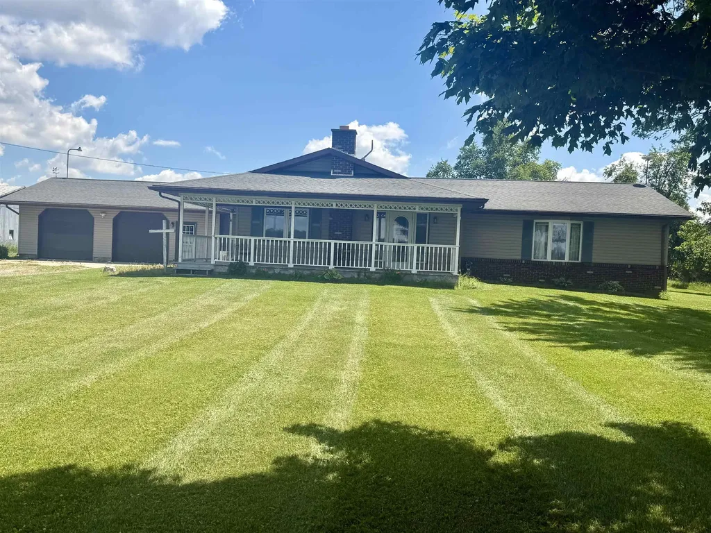 7873 S Rich Road Fulton Township MI 48856