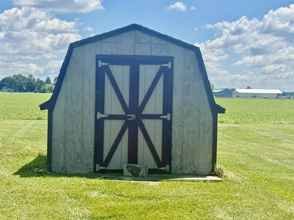 7873 S Rich Road Fulton Township MI 48856