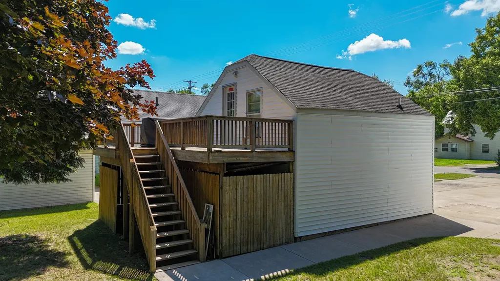 211 E Palmer Street Mt. Pleasant City MI 48858