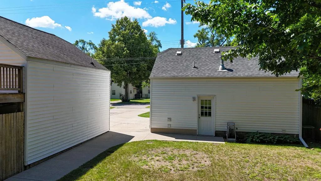211 E Palmer Street Mt. Pleasant City MI 48858