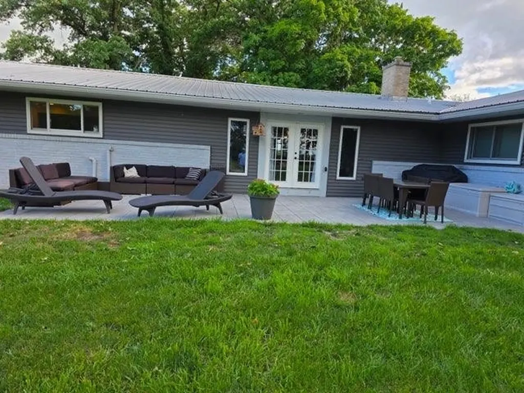 1417 E Weidman Road Isabella Township MI 48878