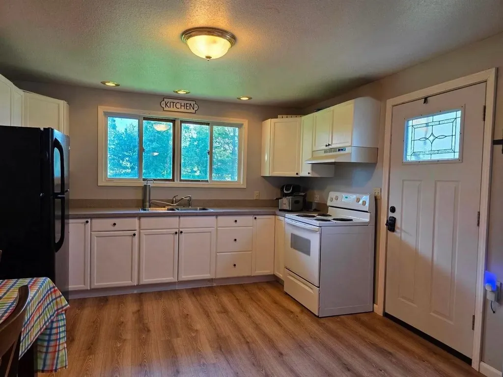 1417 E Weidman Road Isabella Township MI 48878