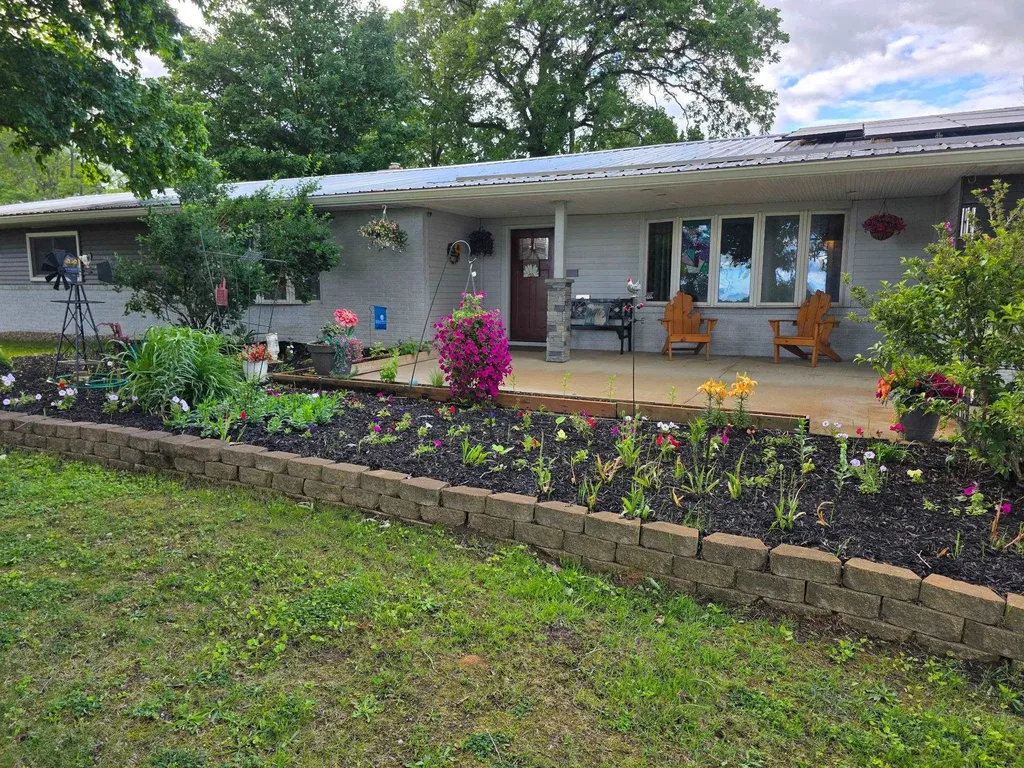 1417 E Weidman Road Isabella Township MI 48878
