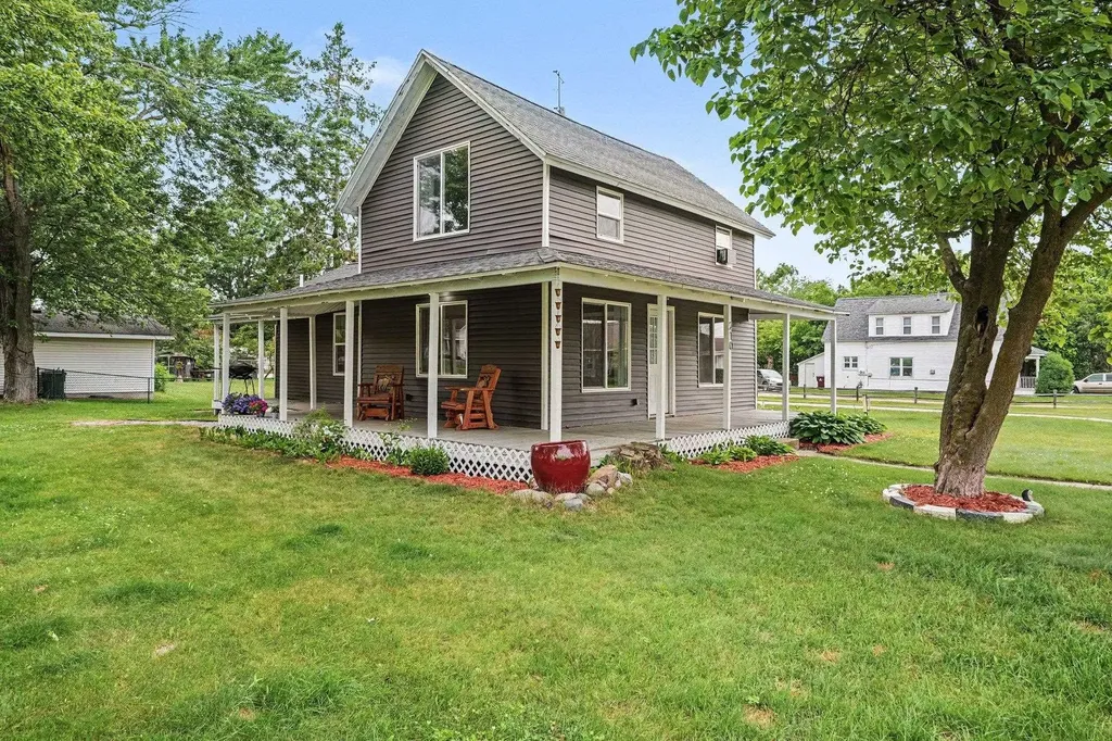 210 S Adams Street Mt. Pleasant City MI 48858
