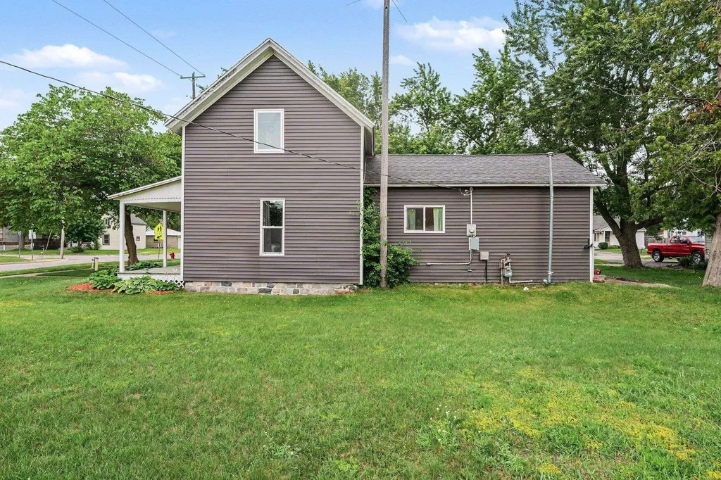 210 S Adams Street Mt. Pleasant City MI 48858
