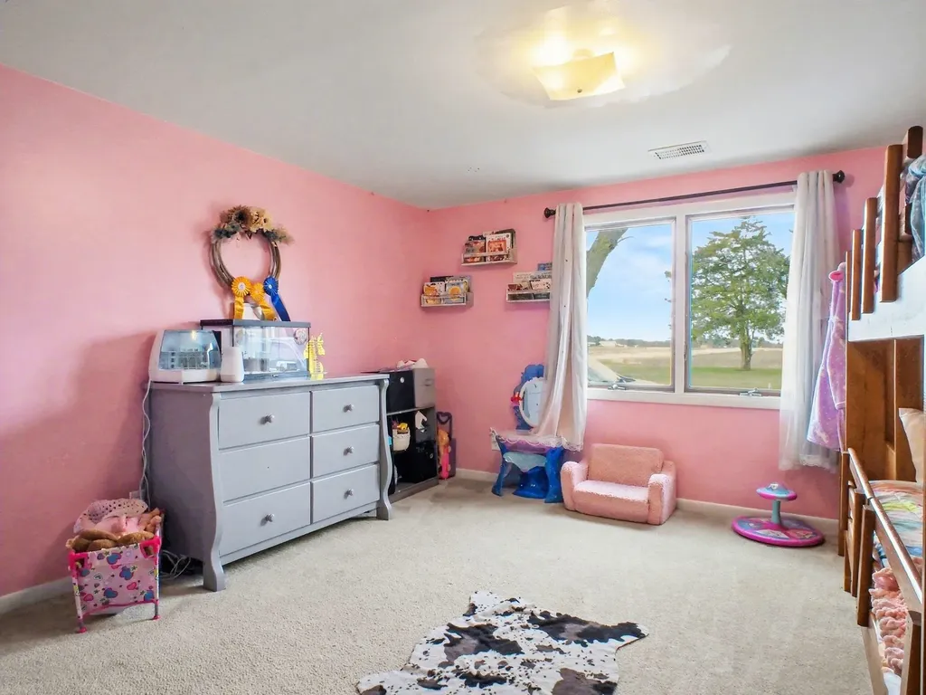 6596 W Washington Road Sumner Township MI 48847