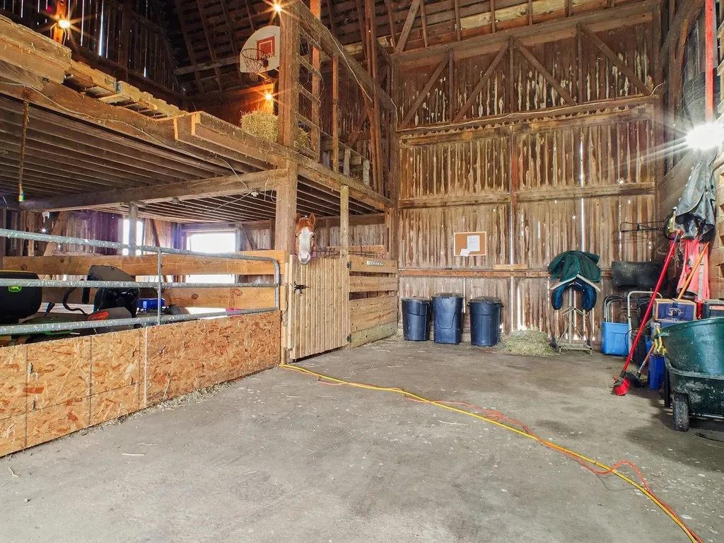 6596 W Washington Road Sumner Township MI 48847