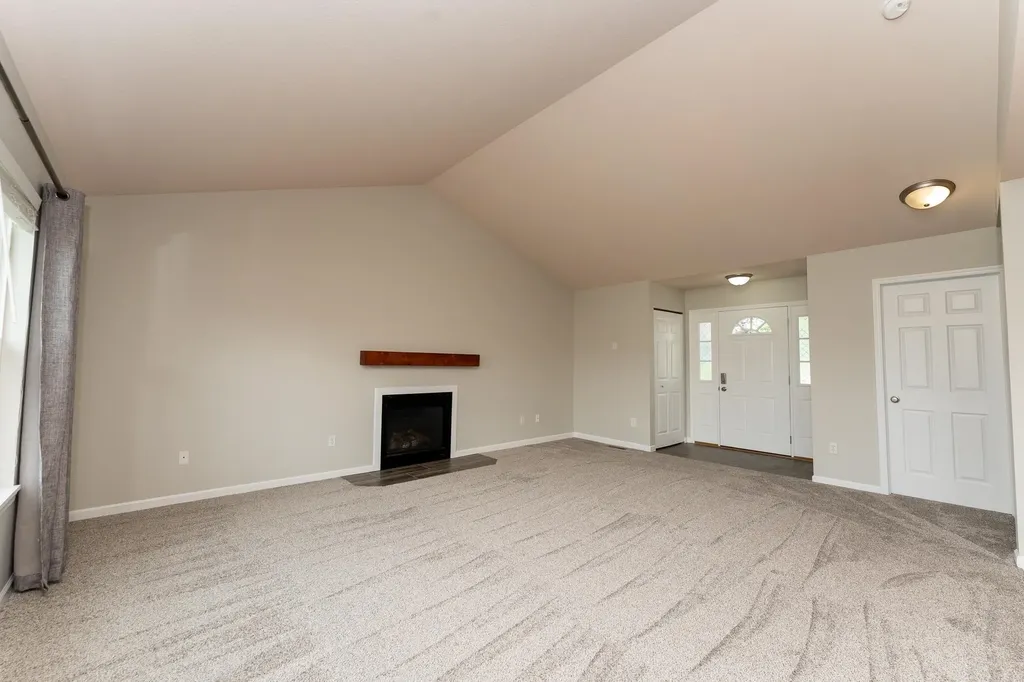 1653 Abbey Court Mt. Pleasant City MI 48858