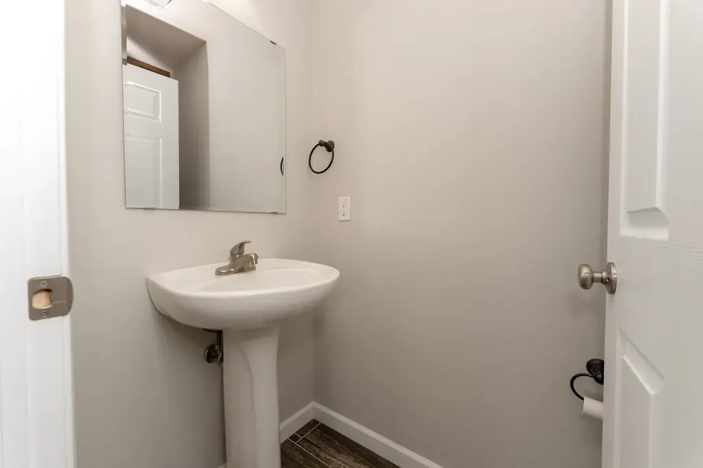 1653 Abbey Court Mt. Pleasant City MI 48858