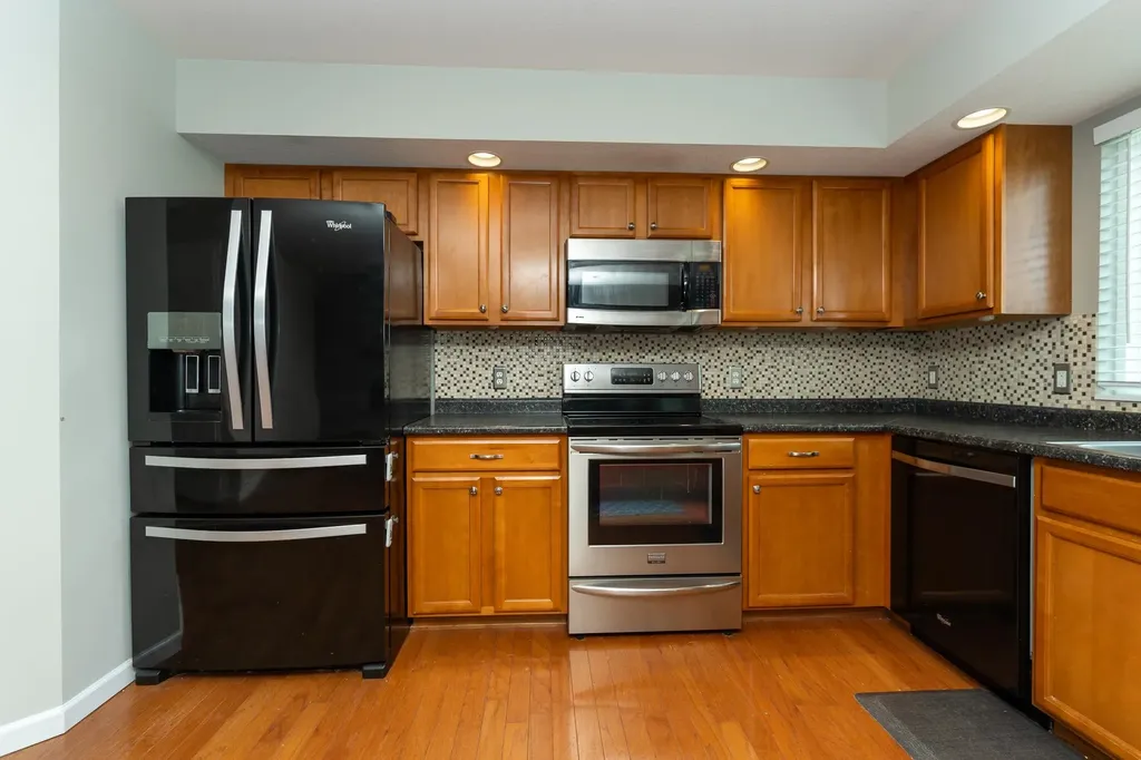 1653 Abbey Court Mt. Pleasant City MI 48858