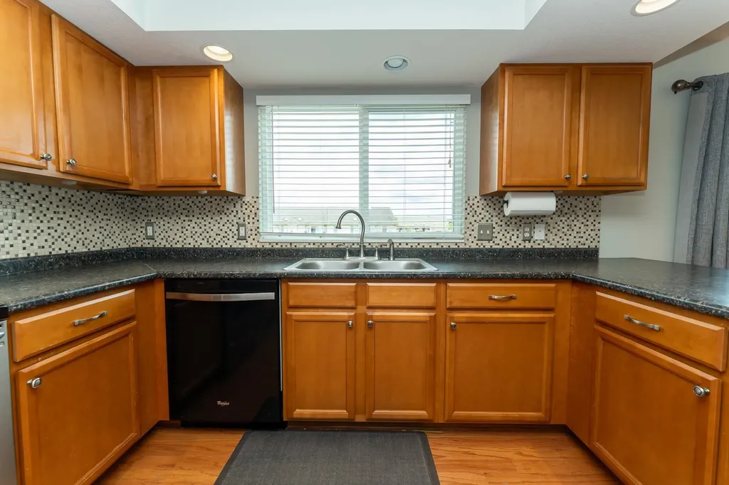 1653 Abbey Court Mt. Pleasant City MI 48858